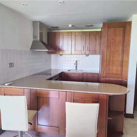 Two Bedroom Apartment With A Communal Pool At Aphrodite Hills Appartamento *